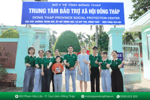 Bệnh viện Mắt Sài Gòn Đồng Tháp phát hơn 200 phần quà tại Trung tâm bảo trợ Xã hội tỉnh Đồng Tháp