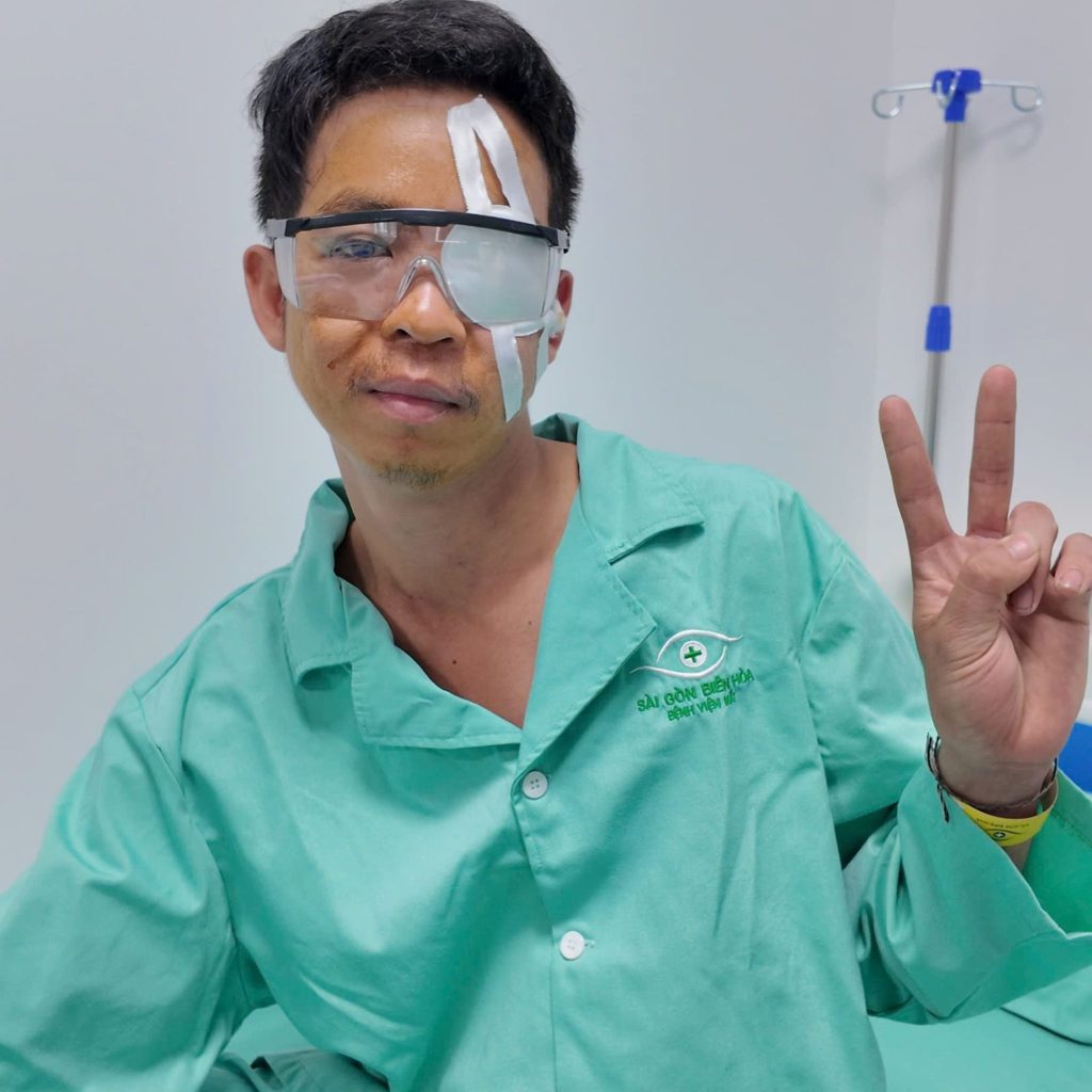 Anh Phạm Văn Chiều- Thực hiện thành công ca phẫu thuật mắt sau nhiều nơi bó tay
