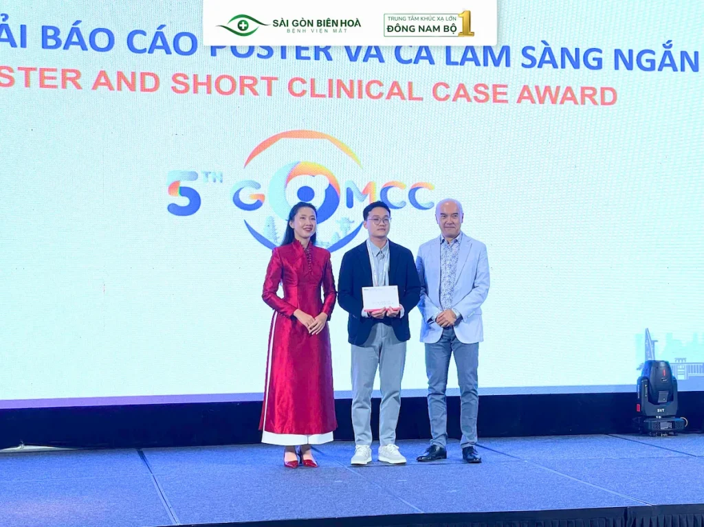 Ths.BS Lê Thái Minh Hiếu - đại diện Bệnh viện Mắt Sài Gòn Biên Hòa xuất sắc đạt giải nhì tại hội thảo